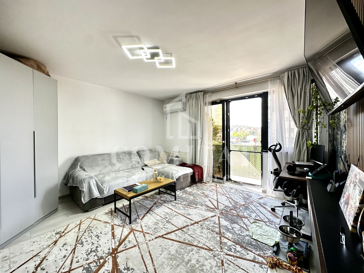 Apartament la cheie | Decomandat | Parcare | Zona Str Cetatii - Poză 1