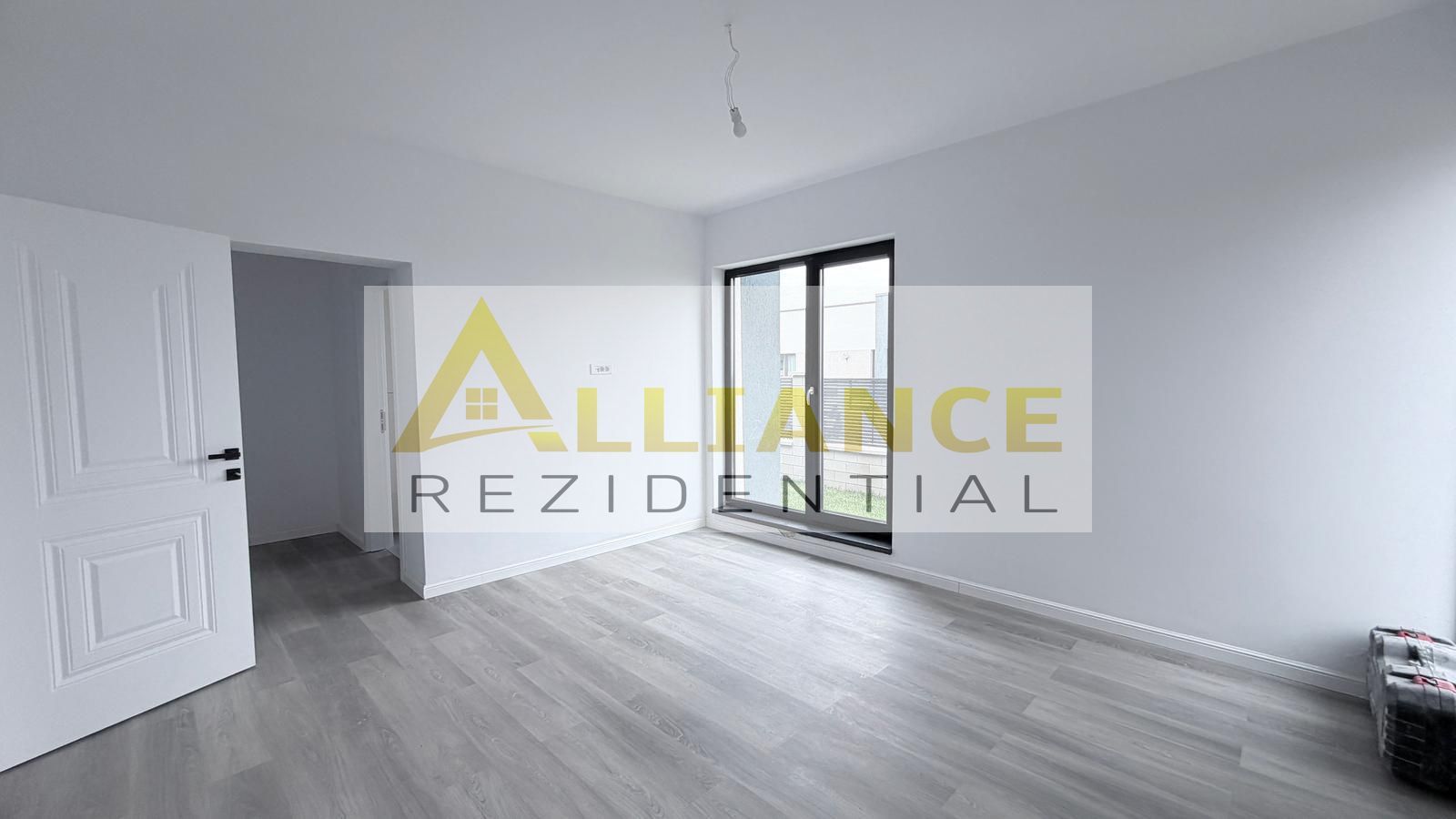Casa Individuala - 4 camere - 2 bai - 550mp teren - Poză 11