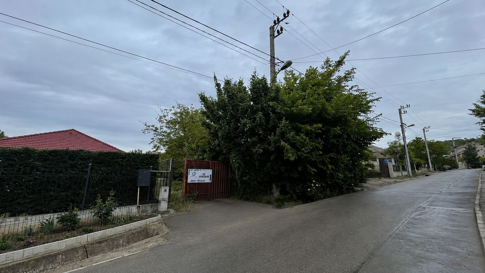 Teren Intravilan Dealuri 886MP - Poză 1