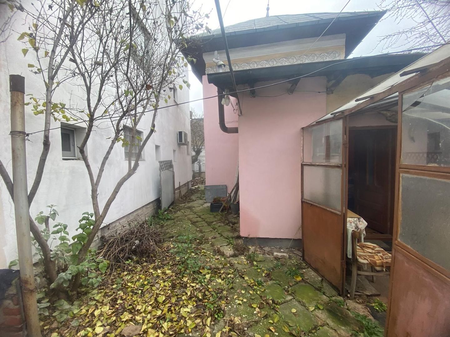 Vanzare casă din cărămidă în zona Spitalului Județean – Târgoviște - Poză 2