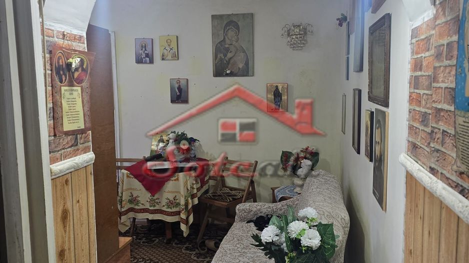 Apartament 2 camere etaj 1/4 Campina zona semicentrala - Poză 3