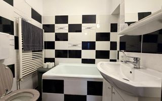 Apartament ultracentral cu 3 camere decomandat, Piața Unirii ! - Poză 5