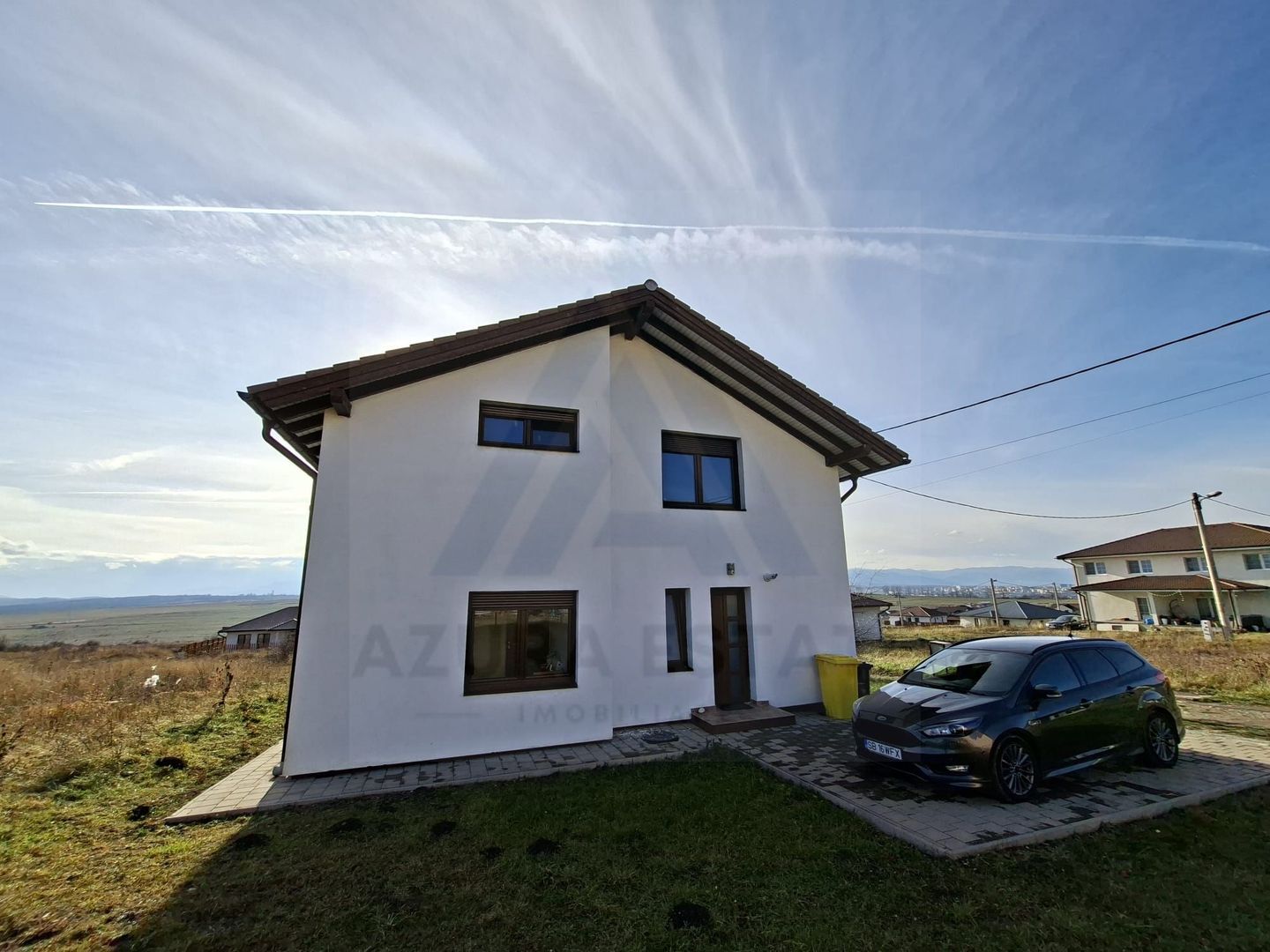 Casa intabulata 5 camere 2 bai si curte generoasa in Bavaria Park - Poză 1