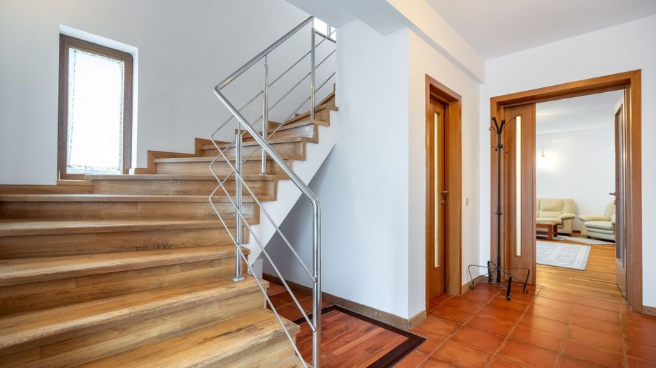 COMISION 0% - Baneasa/ Dobrogeanu Gherea-Garlei casa P+1+M 6 camere curte 550mp - Poză 14