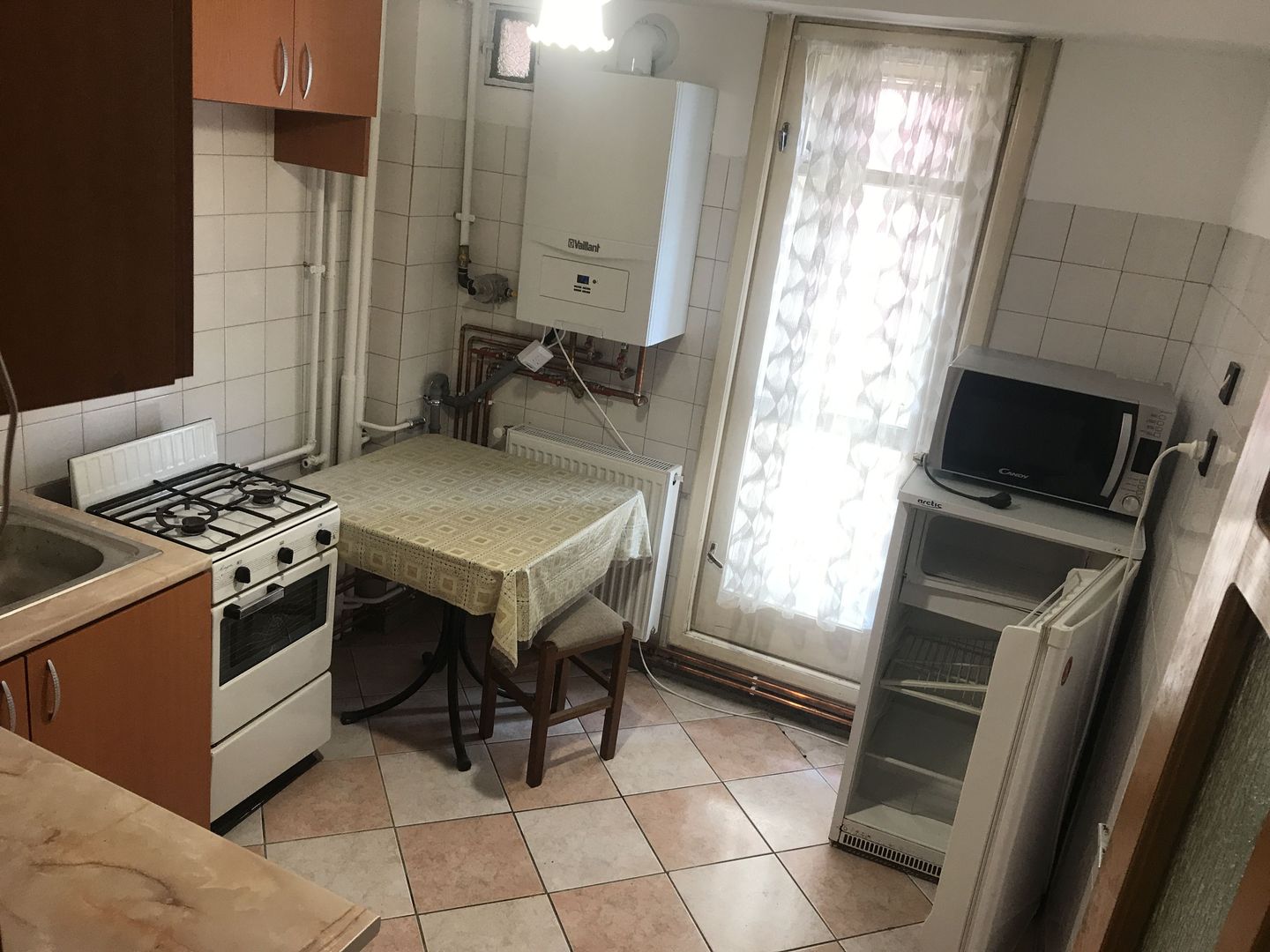 Decomandat | Etaj 2/7 | Centrală proprie | Zona Lipovei-Dedeman - Poză 12