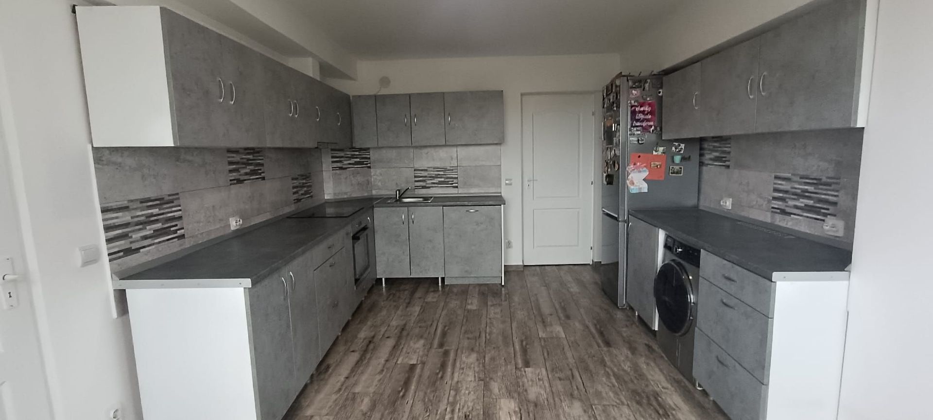 APARTAMENT MODERN CU 4 CAMERE IN AMPOI 2 - Poză 8