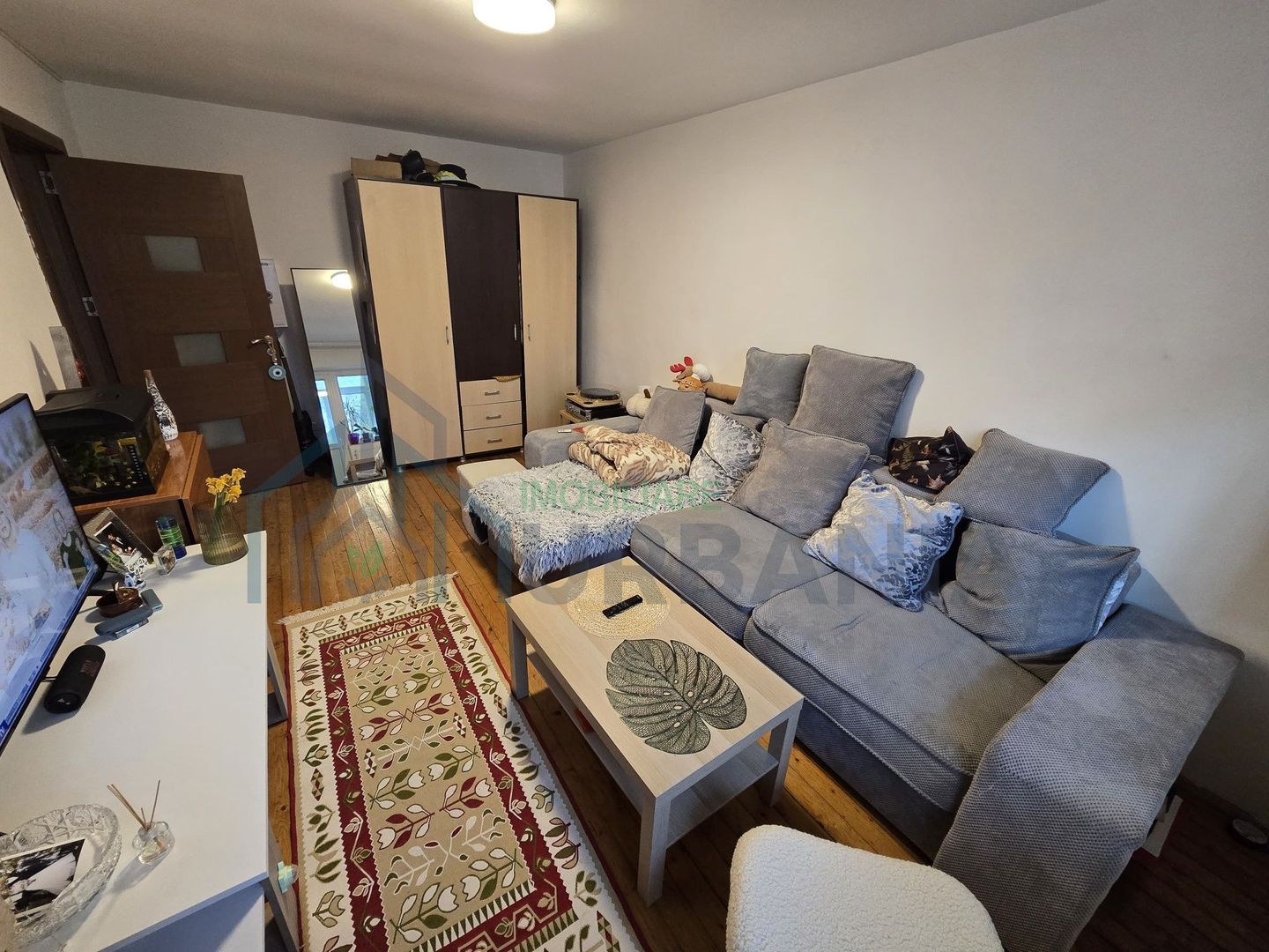 Persoană fizică închiriez apartament 3 camere Metalurgie - Poză 1