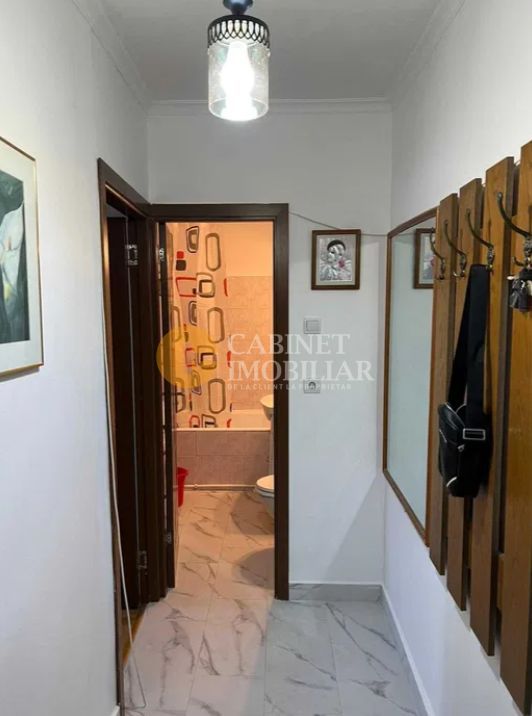 Billa-Gara Apartament 1 camere decomandat etaj intermediar- Liber - Poză 4