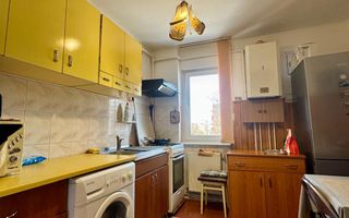 Apartament 2 camere – Bd. Saturn etaj 3/4, Brașov - Poză 3