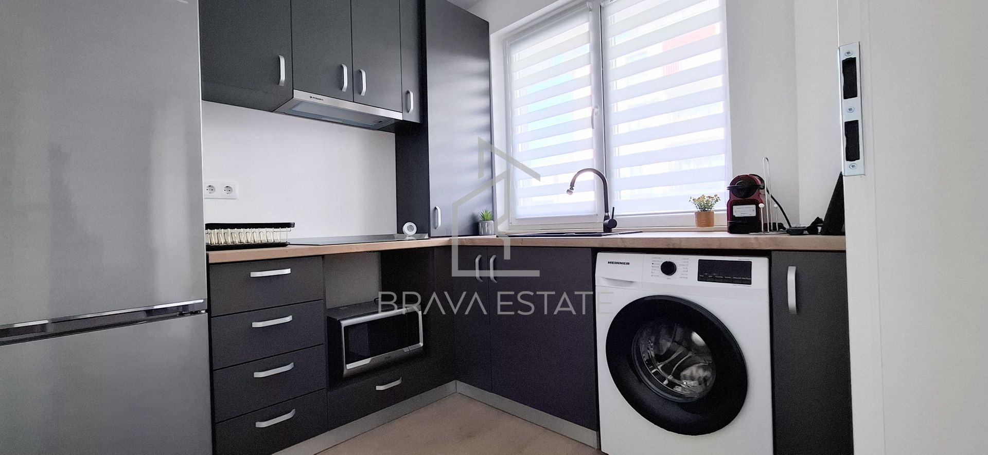 Apartament o cameră, 37mp, balcon, parcare subterană, str.Abatorului - Poză 2