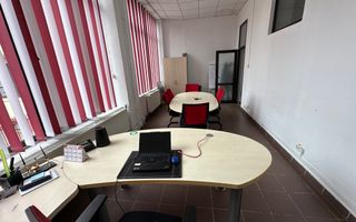 Spatiu birouri | 200 MP | Garaj | Terasa | Zona Centrala - Poză 2