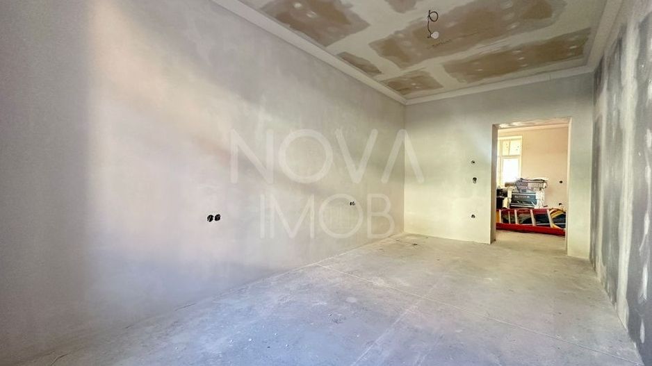 Apartament 3 camere de vanzare, Targul Vinului - Poză 4