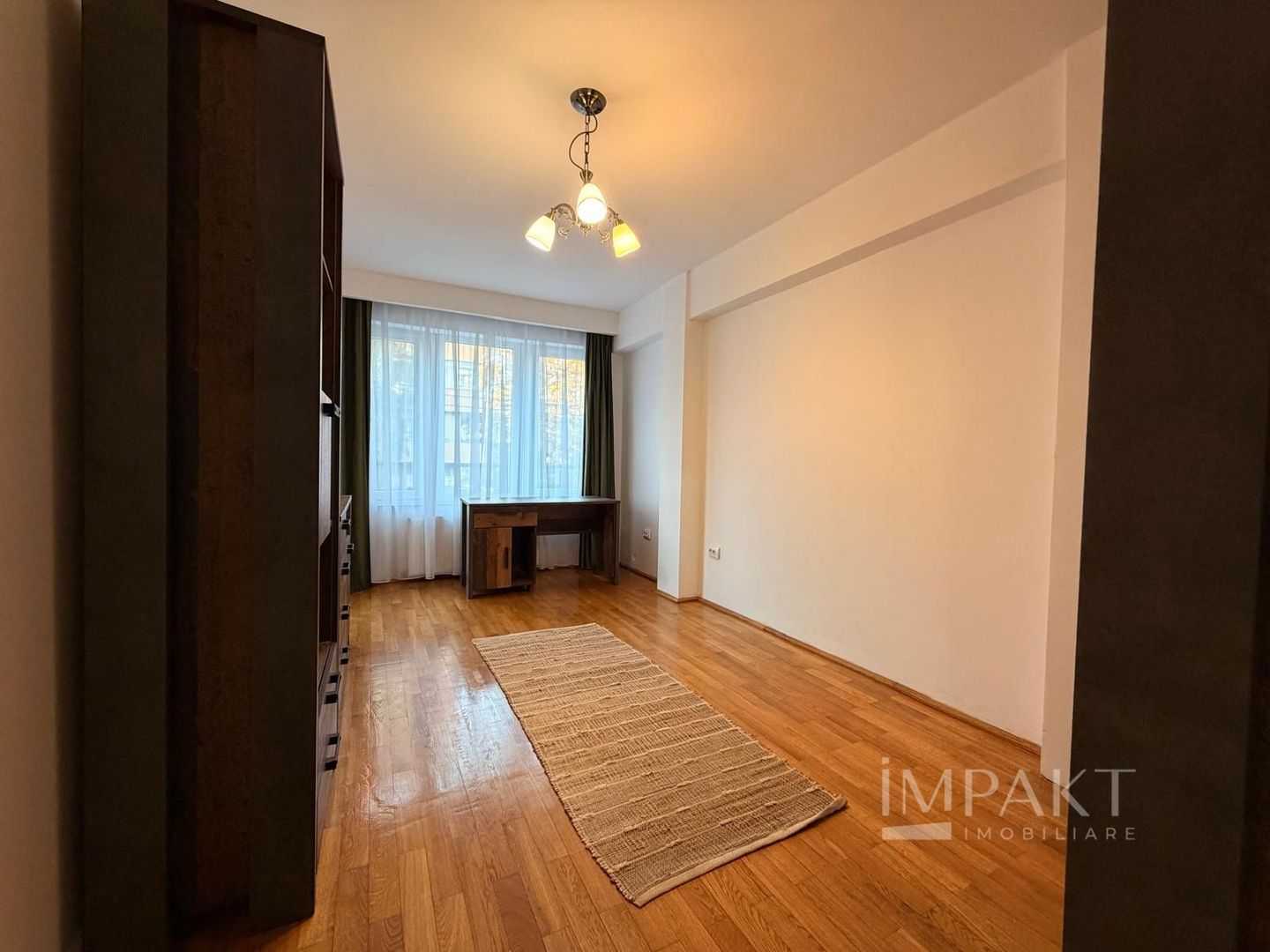Apartament spațios cu 3 camere și 2 parcări subterane, în Gheorgheni - Poză 9