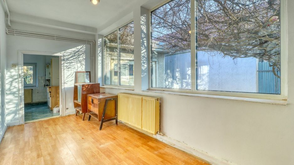 Centru- Casă boierească individuală- 5 camere si  451 mp teren - Poză 24