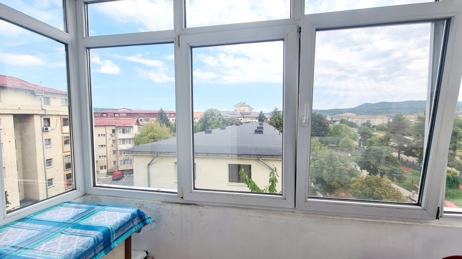 Apartament 3 camere - Centru - Etaj 4/5 - Poză 8