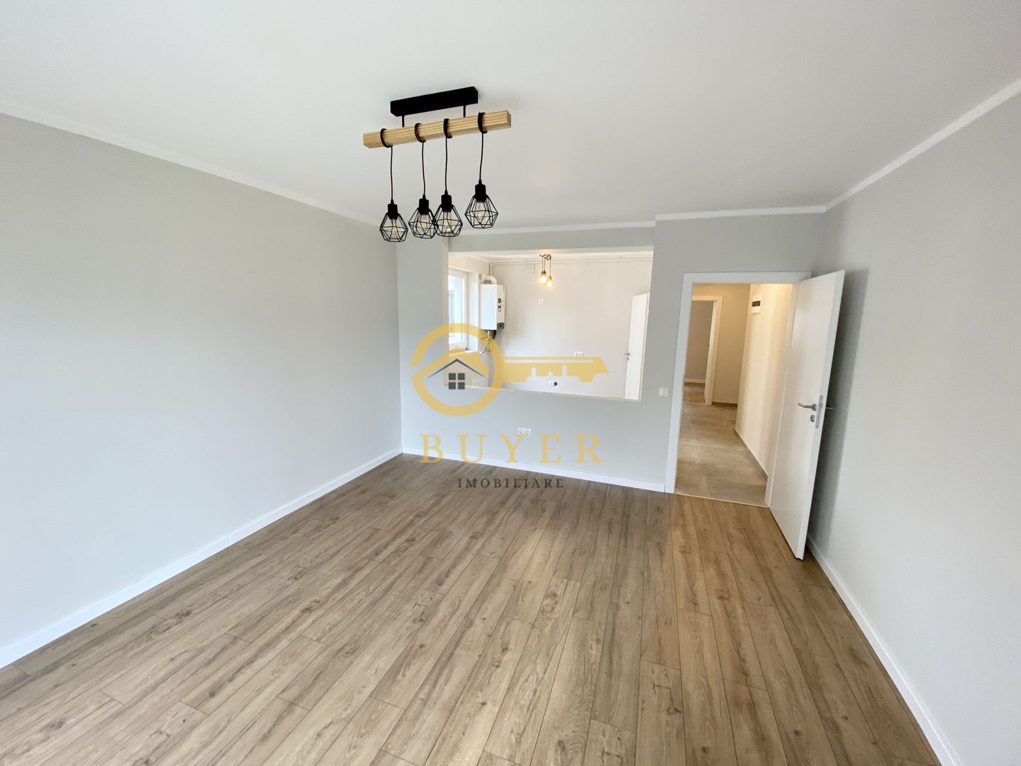 Apartament 3 camere, terasa 10.7 mp-A.C , jaluzele electrice - Poză 1