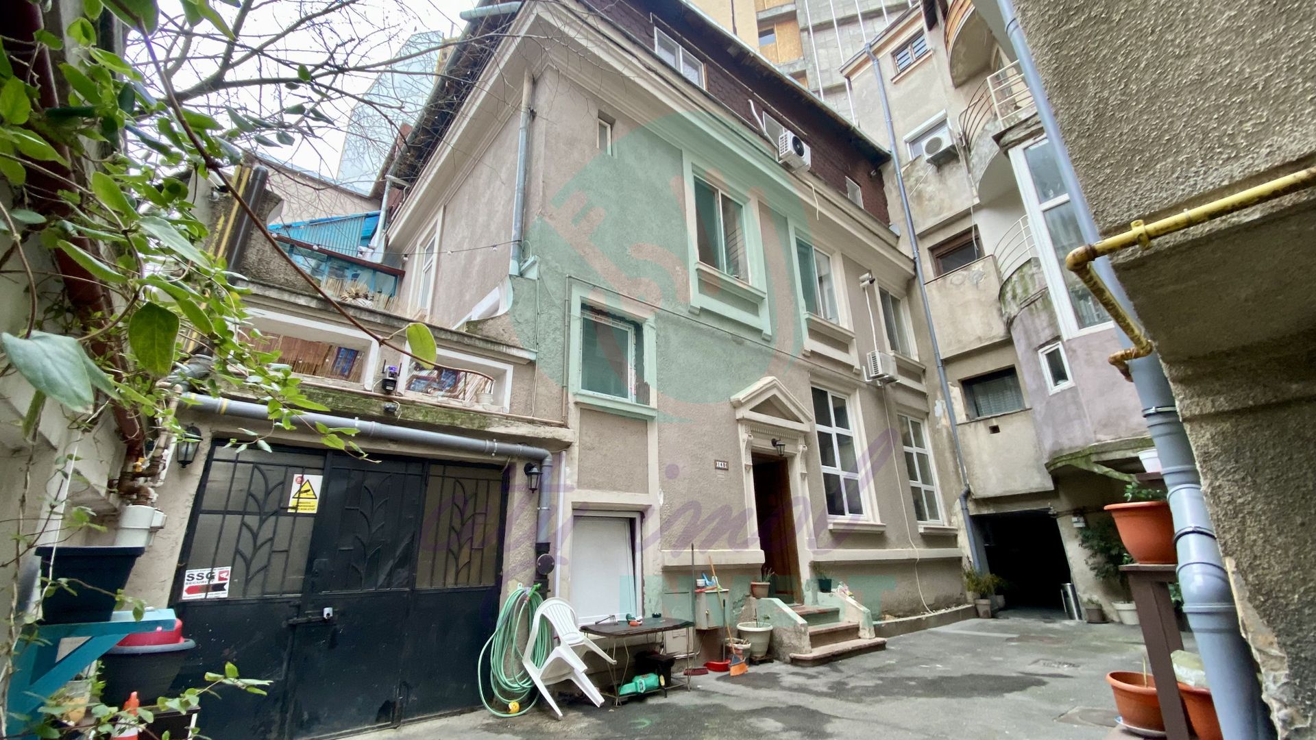 Spatiu special in vila interbelica, Armeneasca - Poză 3