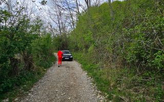 Teren intravilan 1454 mp la marginea padurii zona locuita de case! - Poză 16