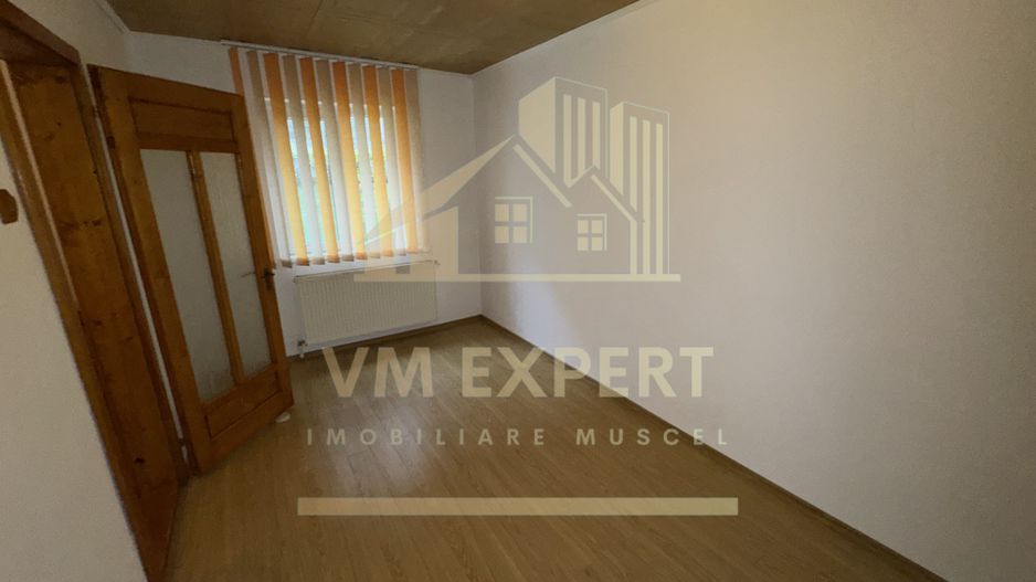 APARTAMENT 2 CAMERE PARTER VIṢOI CAMPULUNG - Poză 3