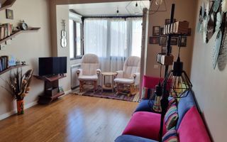 Apartament atragator, trei camere, Vatra Luminoasa - Poză 1