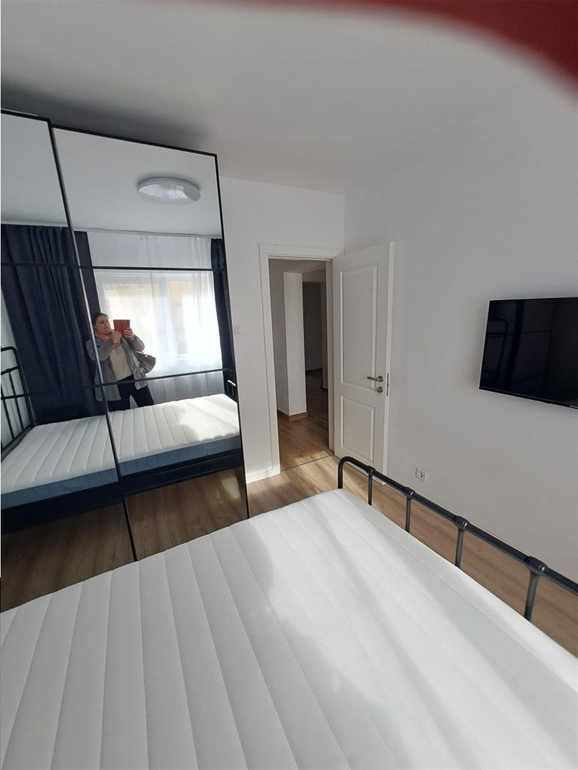 Etaj 1 4 camere  Complexul Studentesc-aproape de Sala Olimpia - Poză 19