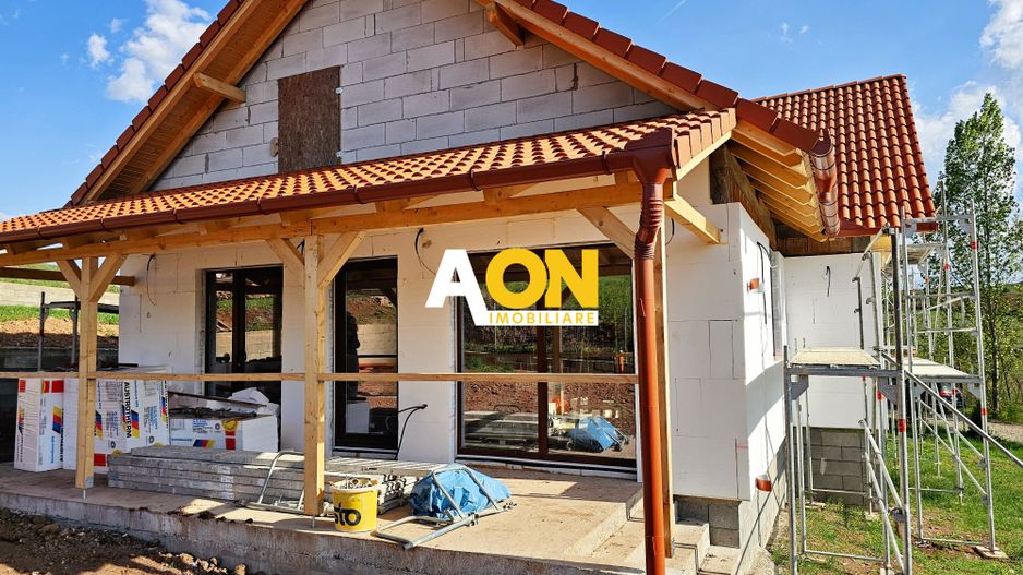 Casa la gri ( semifinisata ), 4 camere, 668 mp teren, com. Ciugud - Poză 3