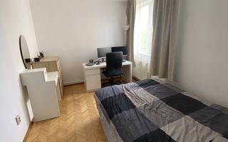 Etaj intermediar. Mobialt si utilat. Cu centrala proprie - Poză 4