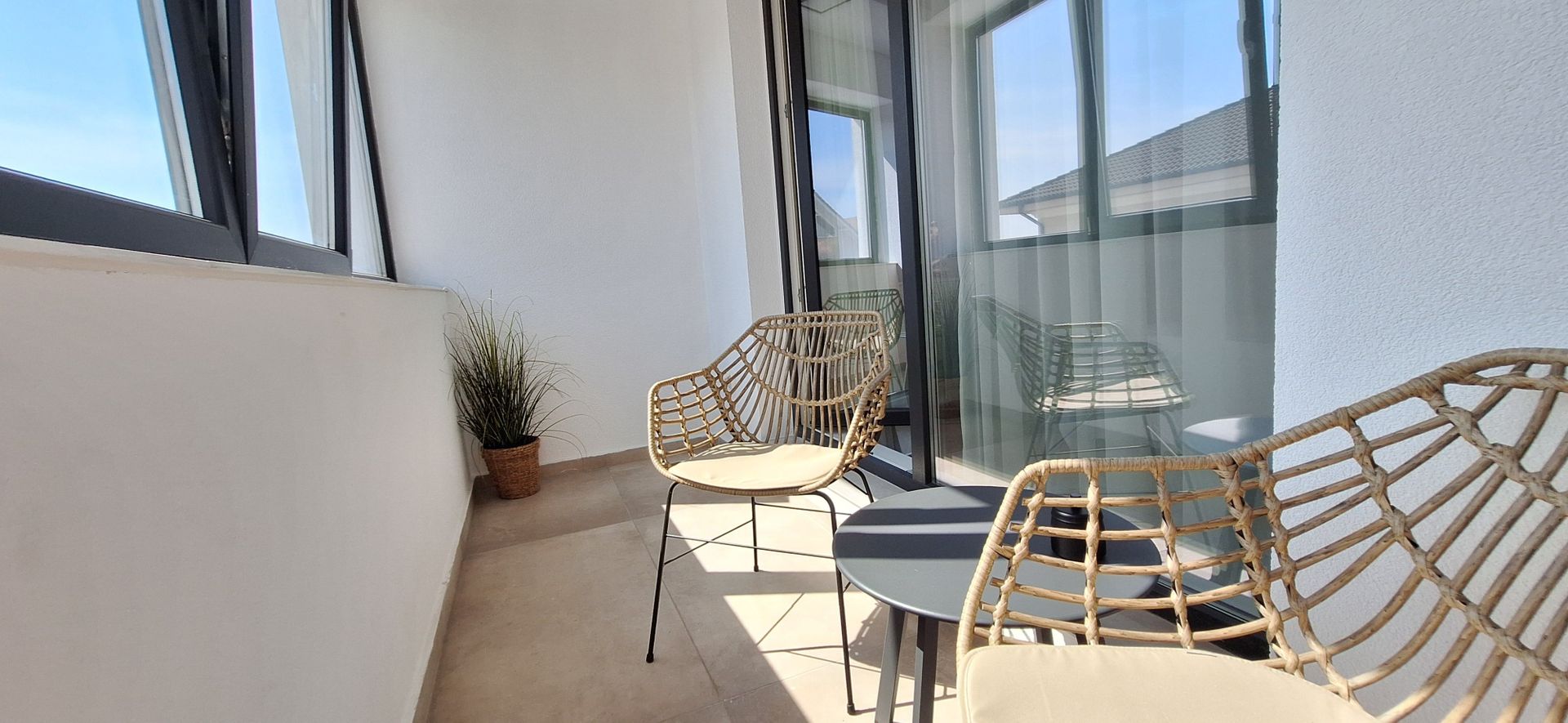 Apartament mobilat si utilat cu 2 locuri de parcare - Poză 15