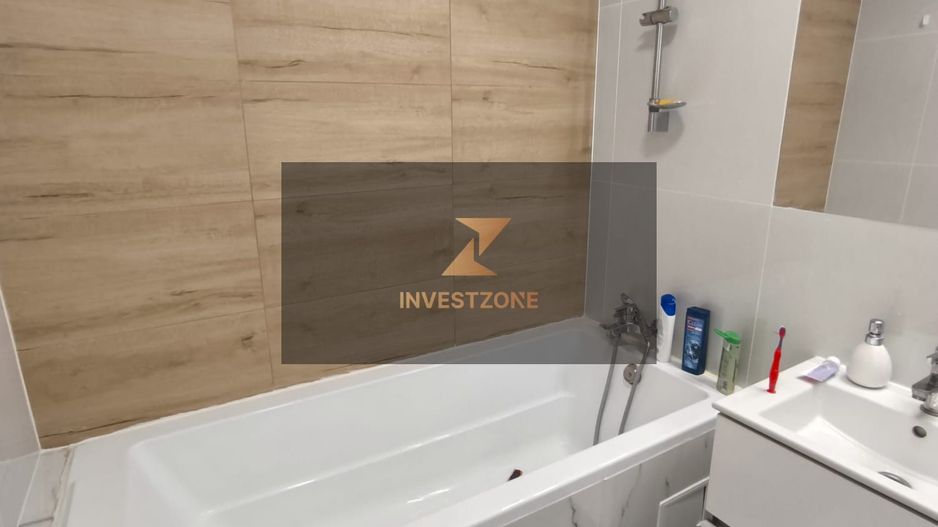 Vindem apartament 3 camere in complexul Prima Universitatii - Poză 2