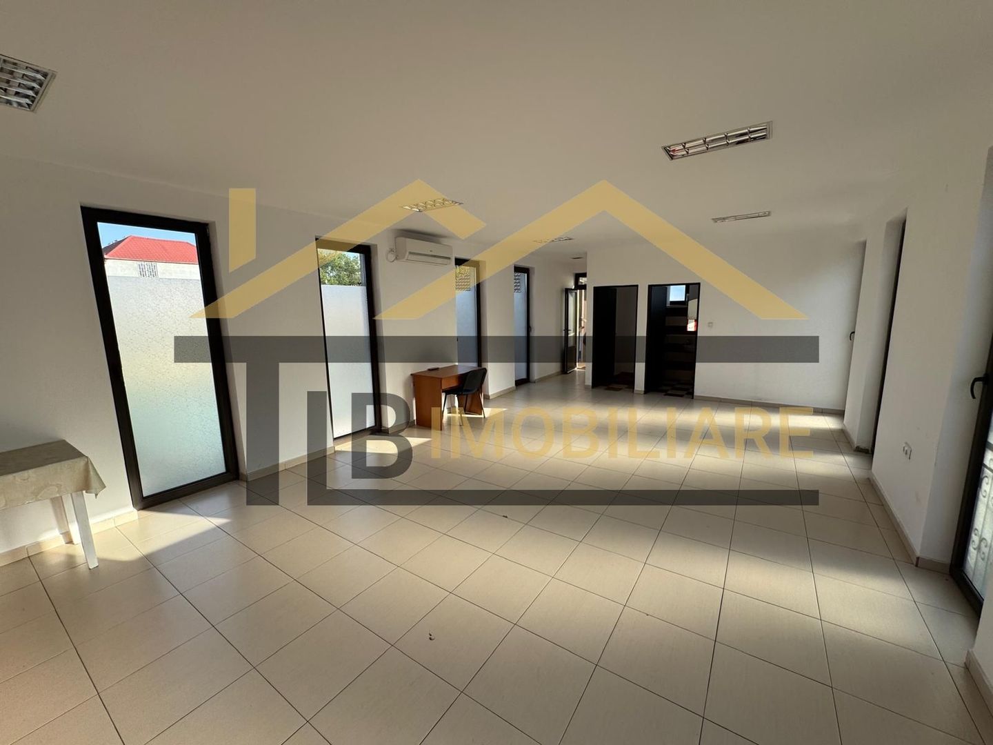 Spatiu de birouri, 50mp, zona RomGaz - Poză 1