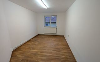 Casa/Spatiu de birou,Andrei Muresanu, 9 Camere,10 Parcari,Curte 2000mp - Poză 14