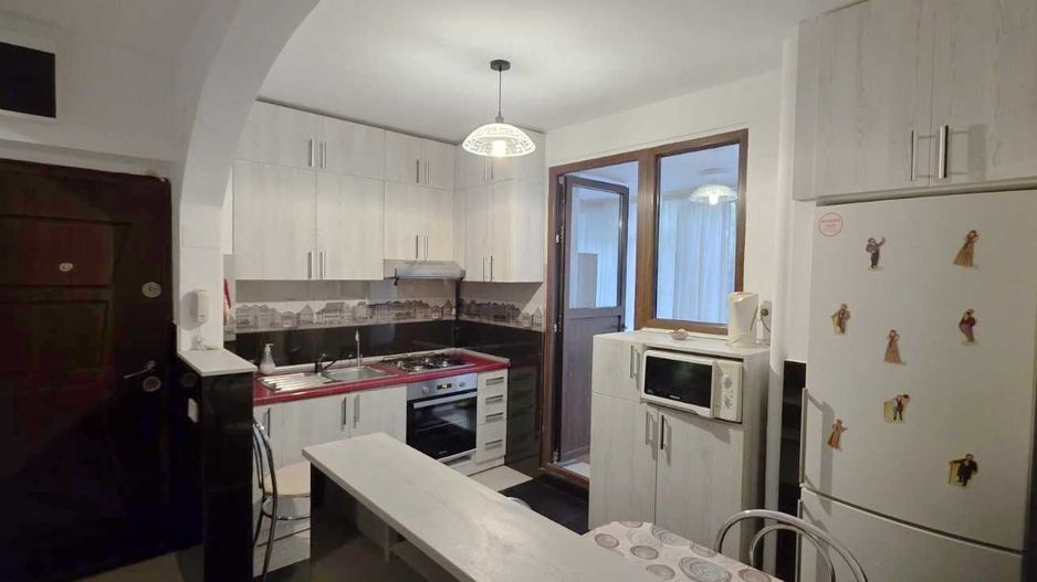 Apartament 3 camere de inchiriat - Poză 4