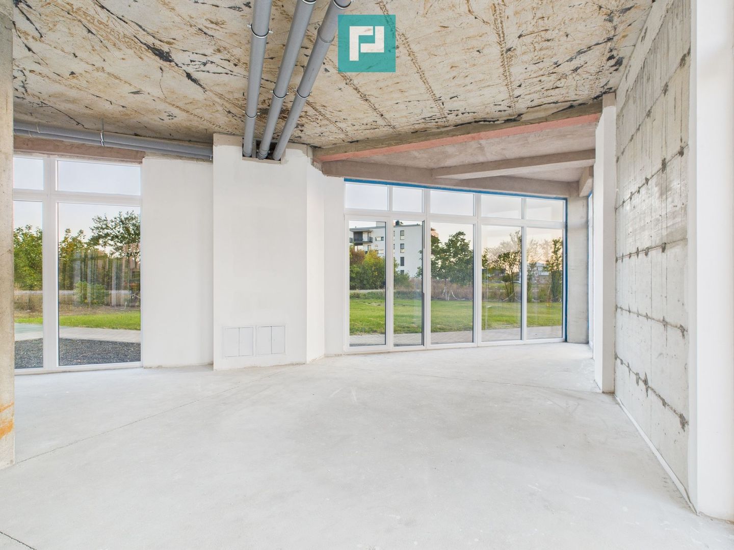 Spațiu comercial 208 mp + 5 parcări, Zona Aradului - Poză 6