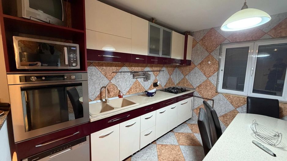 AP. 2 CAMERE- APARATORI, MASINA DE SPALAT VASE,PARCARE ADP, METROU - Poză 4