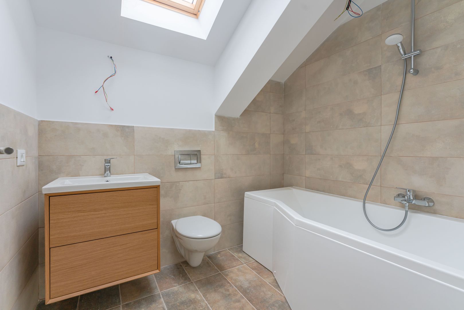 Casa individuala compusa din 4 camere in Bunloc, Sacele - Poză 17