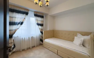 Apartament cu 3 camere, Parcare, P-ta Cipariu  zona Central - Poză 15