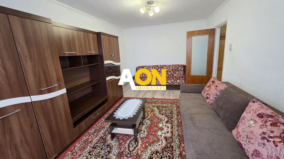 Apartament 2 camere, etaj 3, renovat, zona Bulevardul Transilvaniei - Poză 3