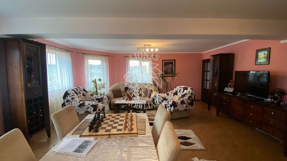 Casa 210 mp-garaj-curte amenajata-panouri solare-Ghinda - Poză 2