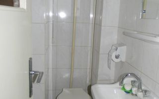 Apartament cu 3 camere in Racadau - Poză 10