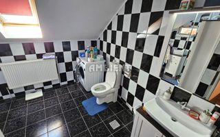 Vilă P+M mobilată și utilată,  teren 1100 mp, zona BACAOANI; - Poză 11