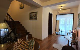 VANZARE CASA 10 CAMERE | ZONA VATRA LUMINOASA - Poză 3