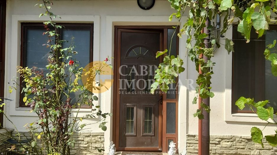 Casa renovata zona Centrala Iasi - manastirea Trei Ierarhi - Poză 1