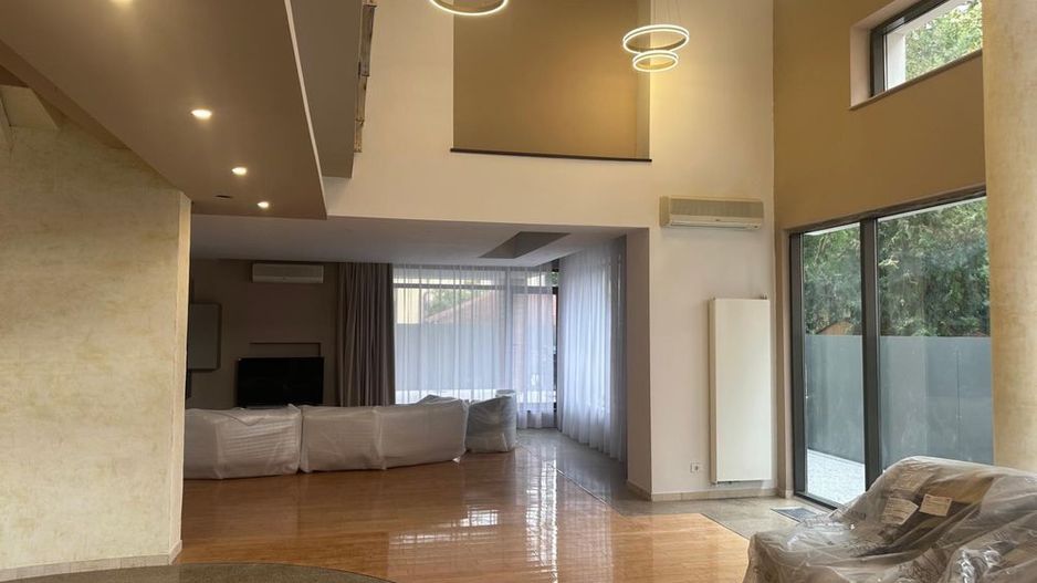 Vila de inchiriat | 6 dormitoare | Pipera colt cu Iancu Nicolae - Poză 5
