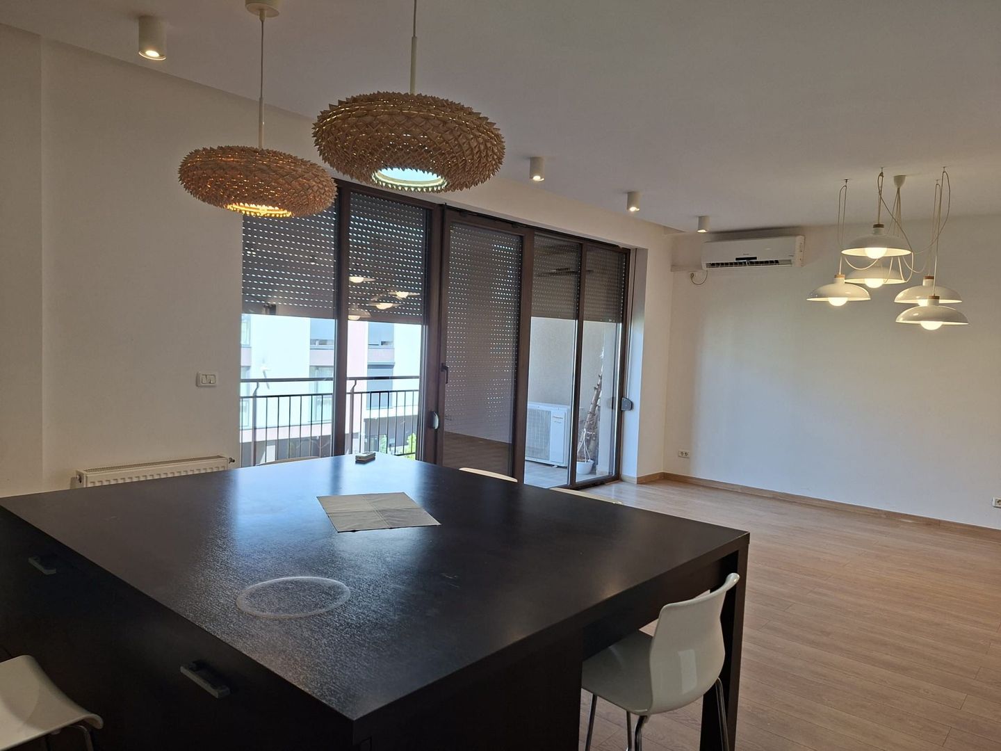 Spațios 4 camere, zona Braytim - Poză 1