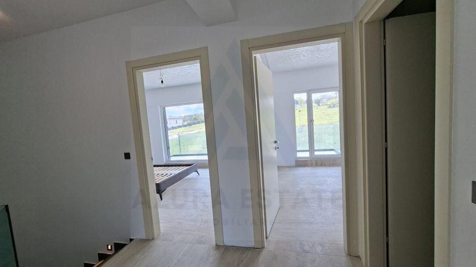 Casă moderna 229 mp utili garaj  piscina terasa balcon Cisnadioara - Poză 10
