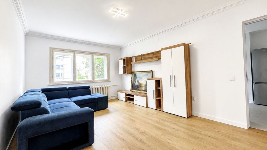 Apartament 3 camere, Decebal, Etaj 2 - Poză 1