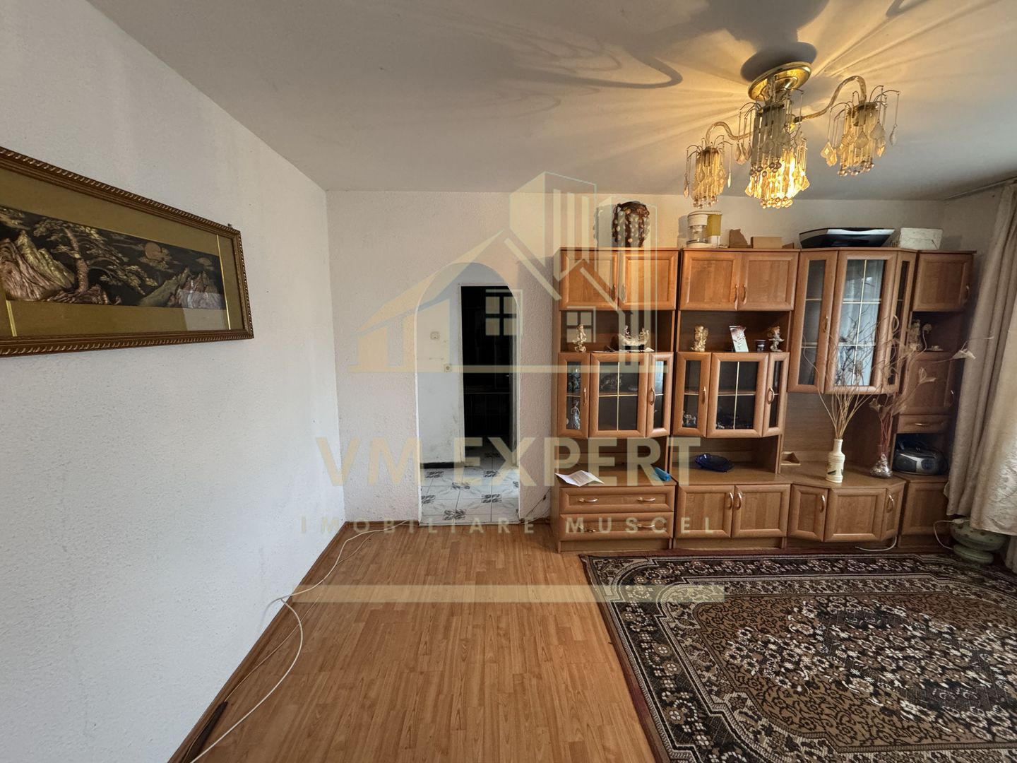 APARTAMENT 2 CAMERE PARTER VISOI CAMPULUNG - Poză 2