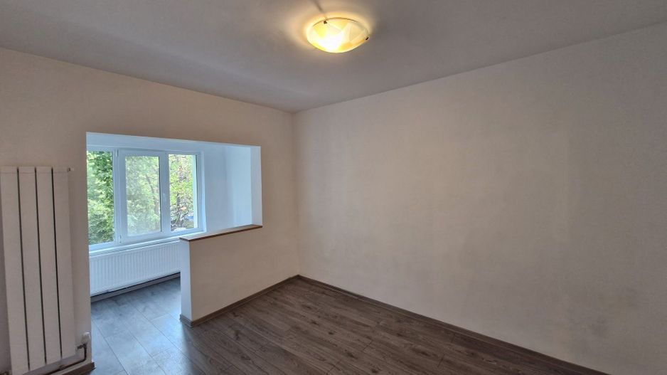 Apartament 3 camere  renovat in zona Lipovei - Poză 17