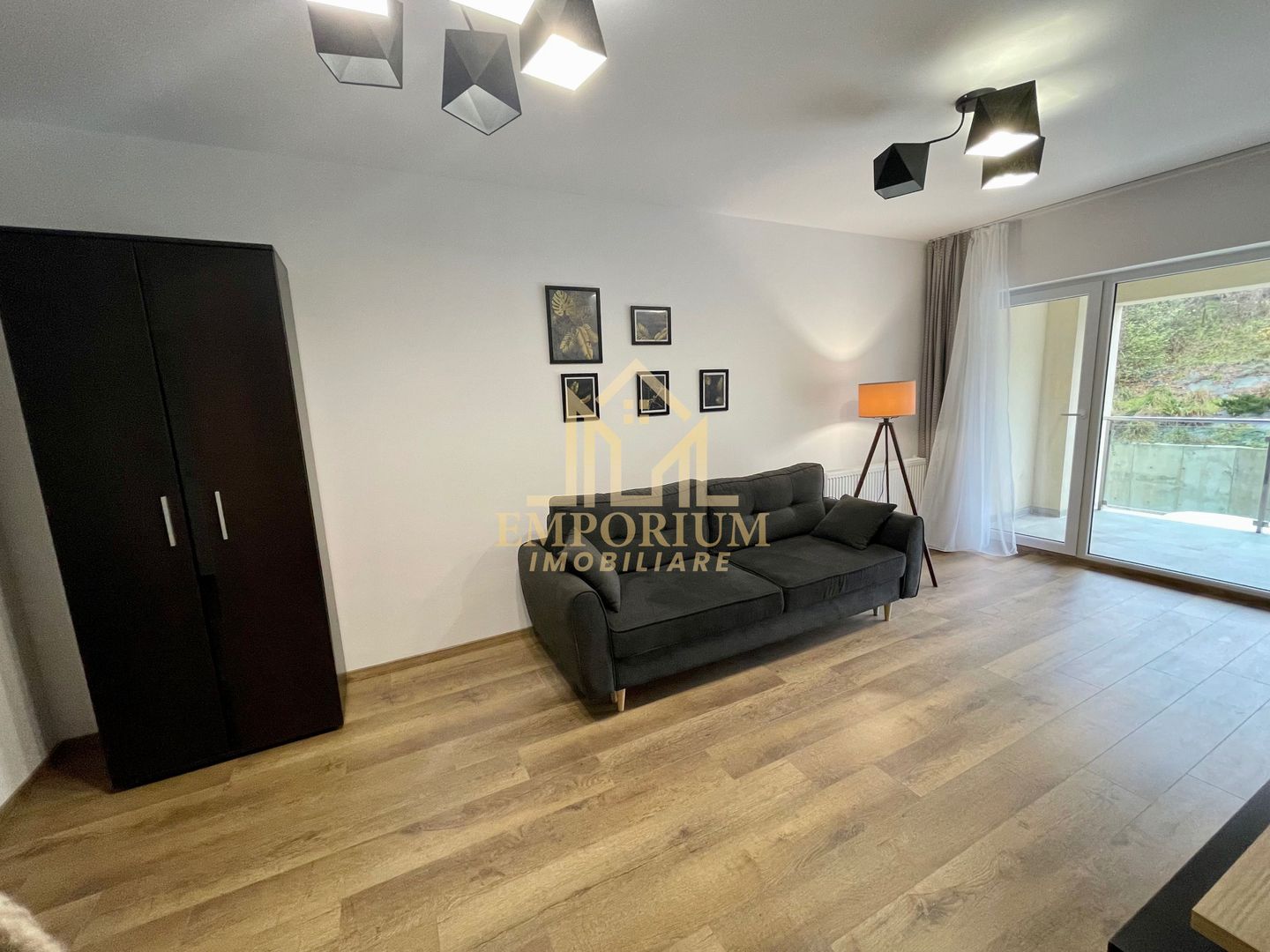 2 camere semidecomandate, Modern, Parcare, AC, Intre Lacuri, Viva City - Poză 2