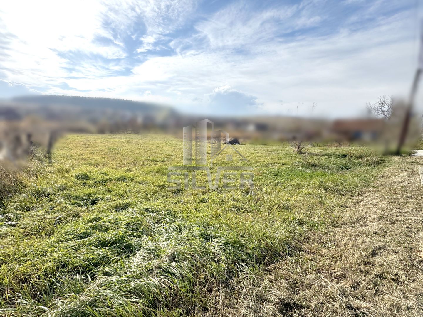 Parcele de teren  cu acces la drumul principal Chinteni. - Poză 2